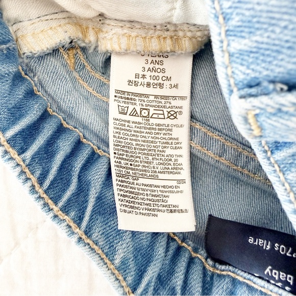 3 Years NEW GAP Kids 70s Flare Denim Jeans NWOT - Picture 3 of 4